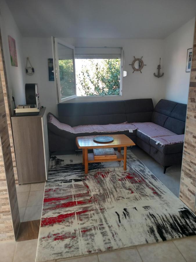 Familien Ferienhaus Vir Croatia 150M Strand Restaurant Einkaufen Eksteriør billede