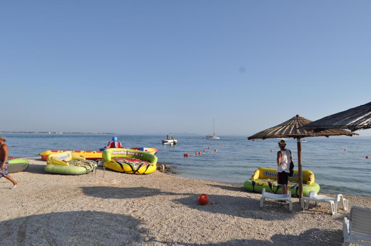 Familien Ferienhaus Vir Croatia 150M Strand Restaurant Einkaufen Eksteriør billede